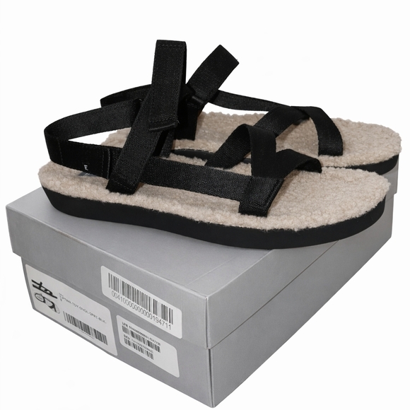 Everlane Shoes - Everlane NWT The ReNew Black Teddy Sherpa Sport Sandal Sz 8